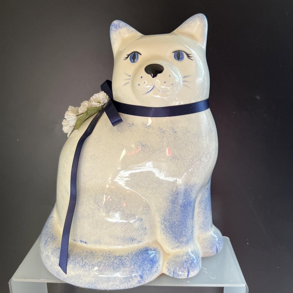 Vintage Ceramic Blue Ribbon White Cat Blue Eyes Sitting 9 1/2" signed Arter '86